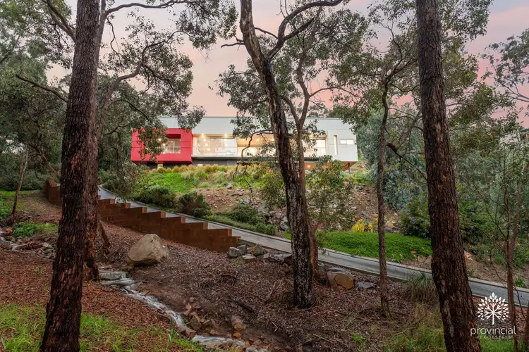 27 Robertson Road, Gooseberry Hill WA 6076