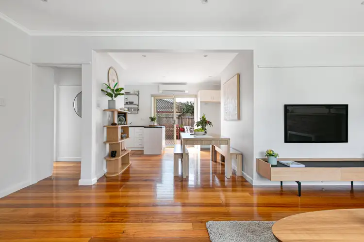 Fifth view of Homely house listing, 10 Gisborne Crescent, Reservoir VIC 3073