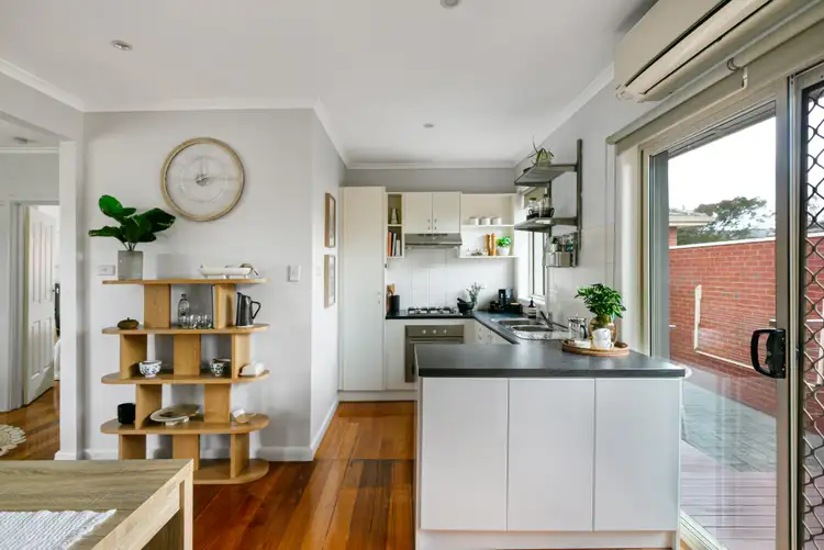 Sixth view of Homely house listing, 10 Gisborne Crescent, Reservoir VIC 3073