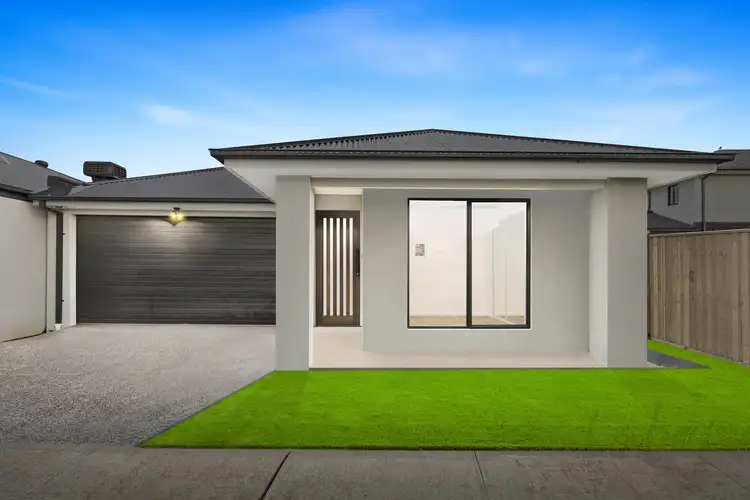 4 Hederwick Street, Mickleham VIC 3064