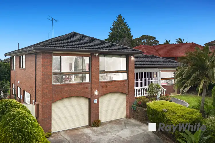 88 Daniel Solander Drive, Endeavour Hills VIC 3802