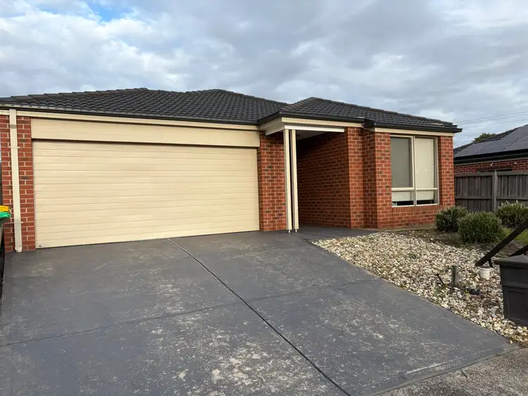 17 Dunraven Crescent, Doreen VIC 3754