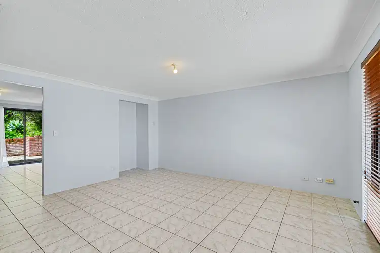 Fifth view of Homely townhouse listing, 9/3 Marsh Road, Mount Richon WA 6112