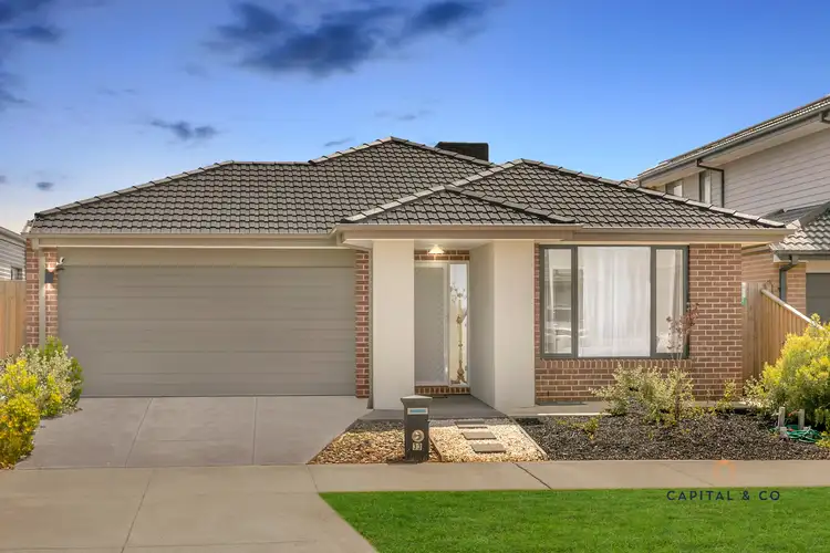 33 Blackmore Road, Mickleham VIC 3064