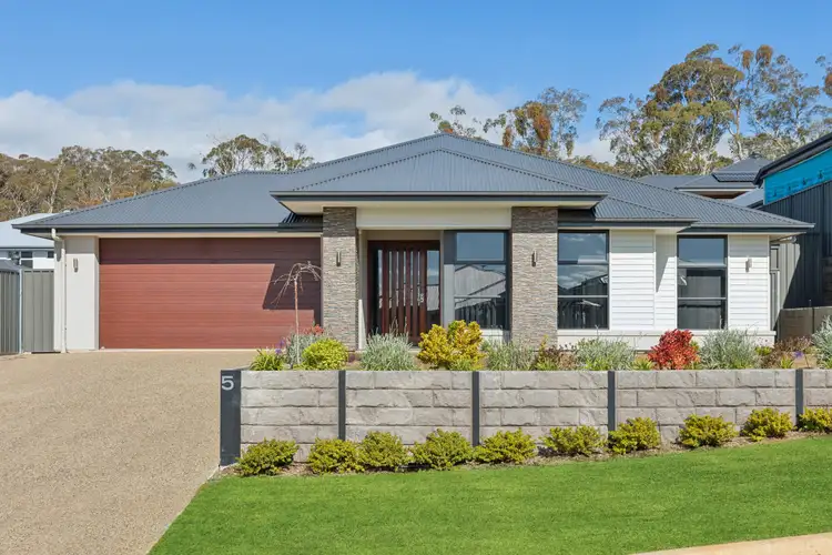 5 Woodland Place, Mount Barker SA 5251