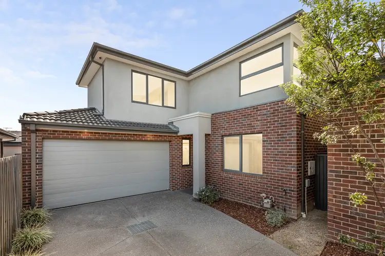 2/17 Fenton Street, Huntingdale VIC 3166