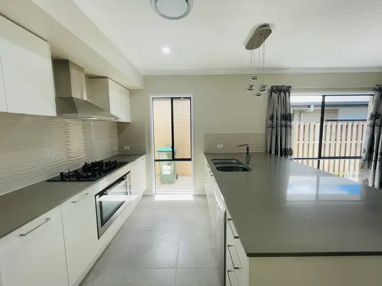 5 Saltwater Street, Pimpama QLD 4209