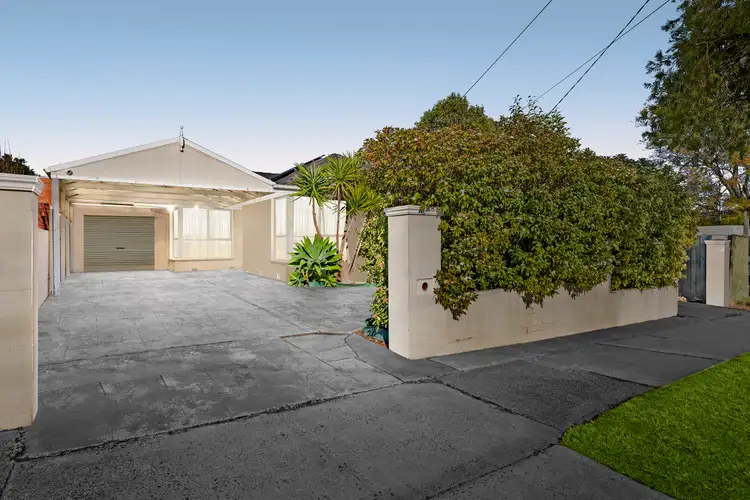 2 Myriong Street, Clayton VIC 3168