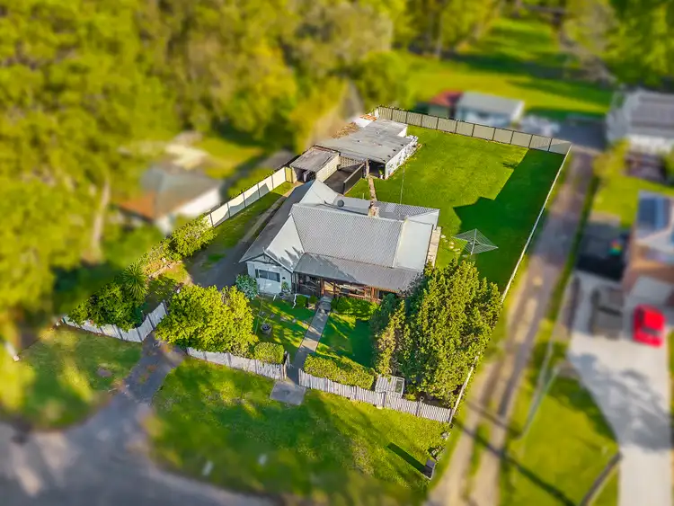 3 Mannings Road, Lisarow NSW 2250