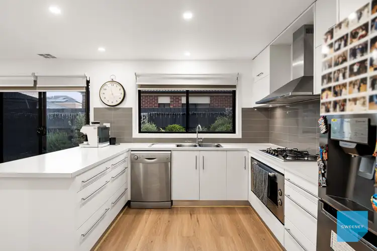 Fourth view of Homely house listing, 2/49 Jade Way, Hillside VIC 3037