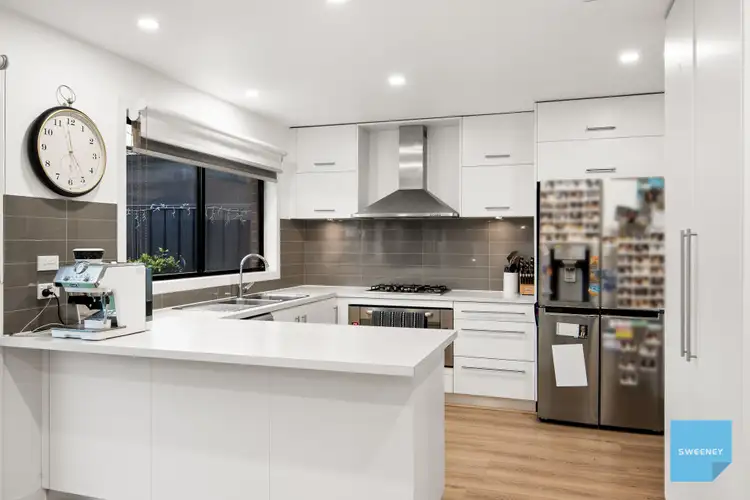 Fifth view of Homely house listing, 2/49 Jade Way, Hillside VIC 3037