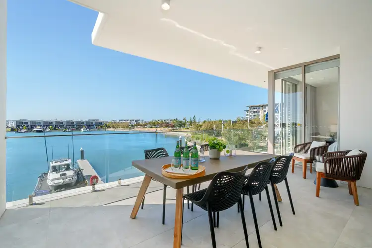 205/11 Aqua Street, Newport QLD 4020