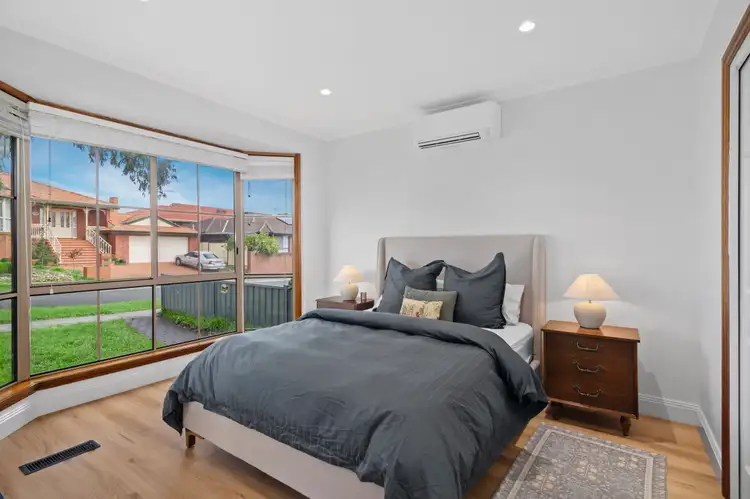 Fourth view of Homely house listing, 2 Sinclair Court, Mill Park VIC 3082