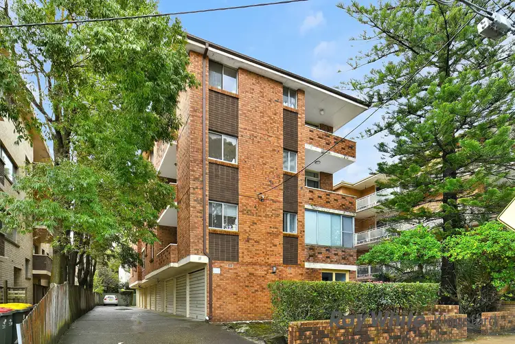 2/11 Bowral Street, Kensington NSW 2033