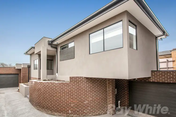 3/4 Manoon Road, Clayton VIC 3168