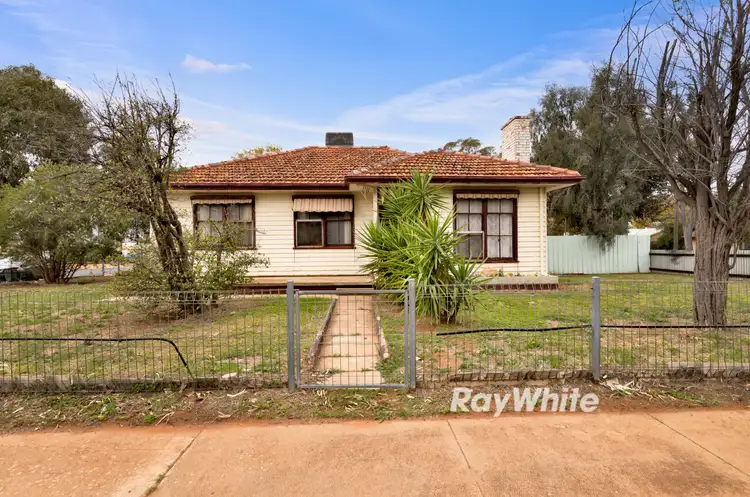 5 Westcliffs Avenue, Red Cliffs VIC 3496