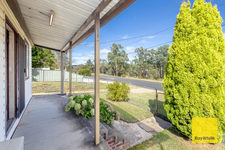 32 Railway Avenue, Portland NSW 2847