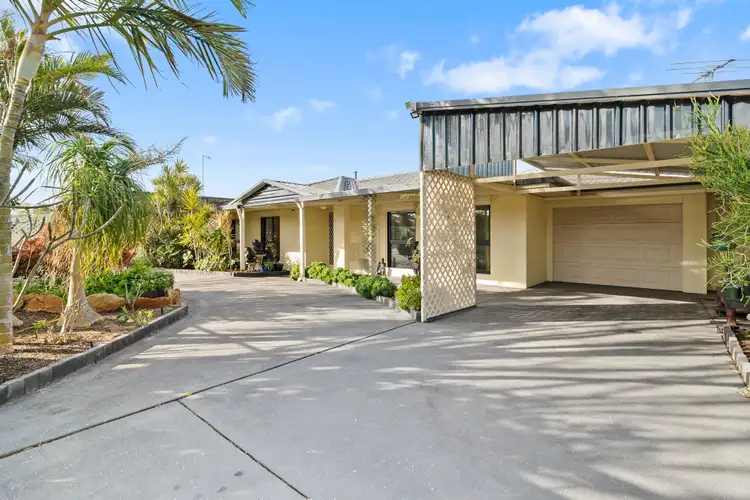 10 Sandalwood Parade, Halls Head WA 6210