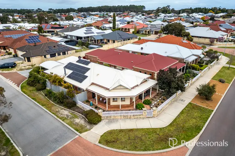 32 Brookmount Drive, Ellenbrook WA 6069