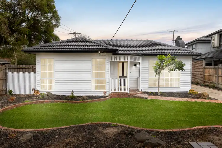 2 Gordon Avenue, Oakleigh East VIC 3166