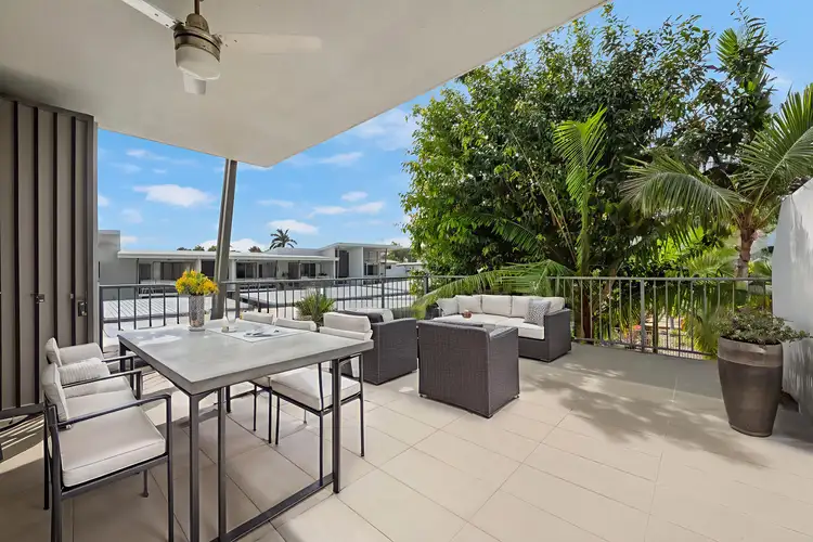 201/167 Bundock Street, Belgian Gardens QLD 4810