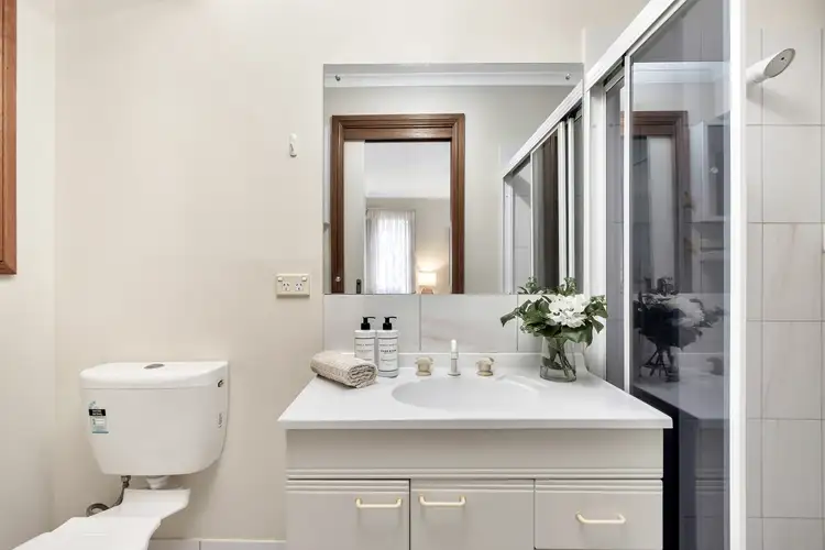 Sixth view of Homely house listing, 1 Mader Court, Nuriootpa SA 5355