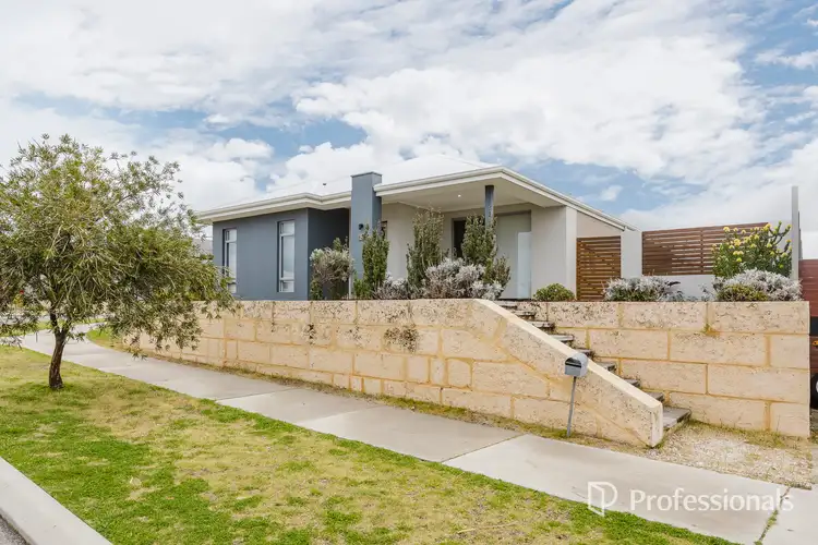 8 Carmine Street, Eglinton WA 6034