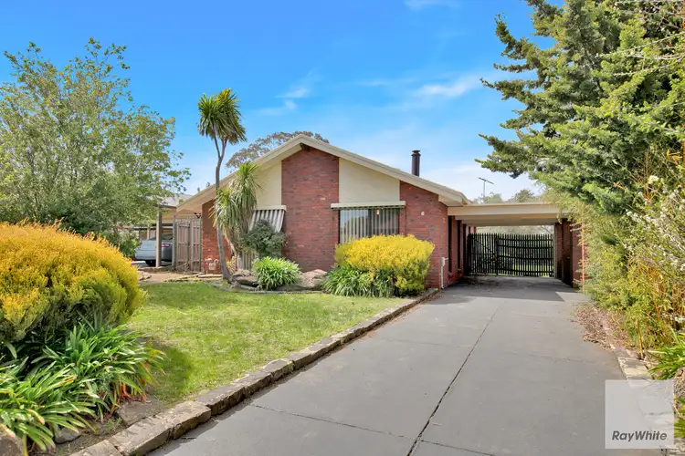 6 Kalbarri Court, Taylors Lakes VIC 3038