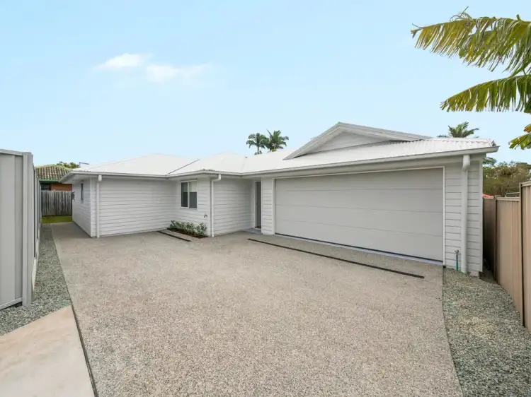 Main view of Homely house listing, 2/10 Magnolia Parade, Victoria Point QLD 4165