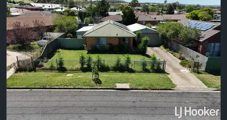 52 Jonathan Drive, Darley VIC 3340