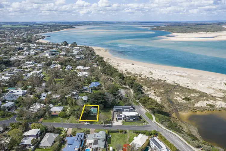 8 Abbott Street, Inverloch VIC 3996