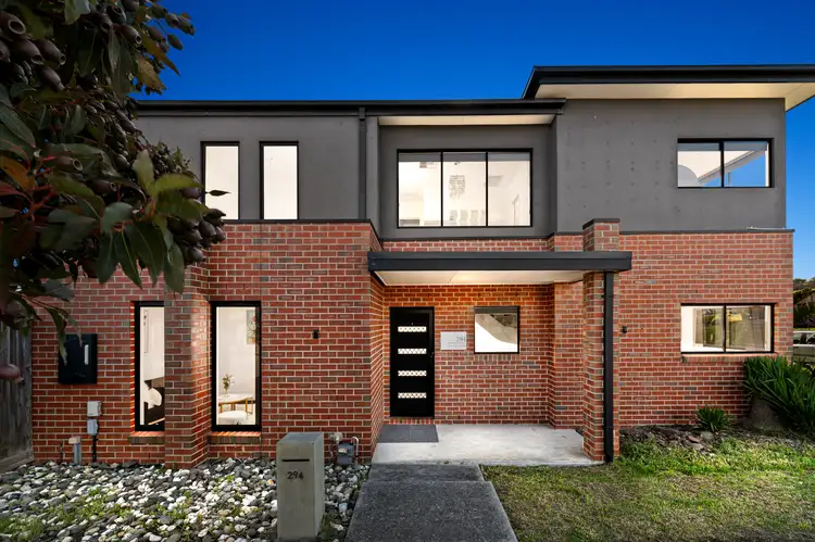 294 The Lakes Boulevard, South Morang VIC 3752