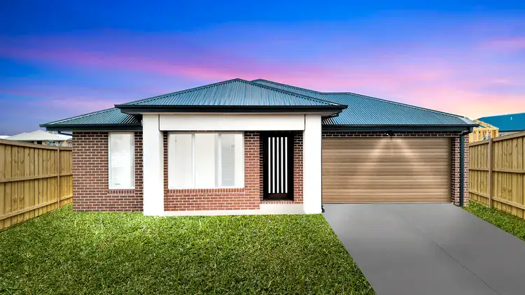 43 CASTELLO DRIVE, Deanside VIC 3336