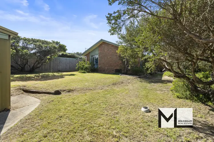 24 Constantine Avenue, St Andrews Beach VIC 3941