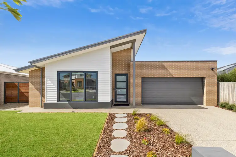 8 Tawny Court, Lara VIC 3212