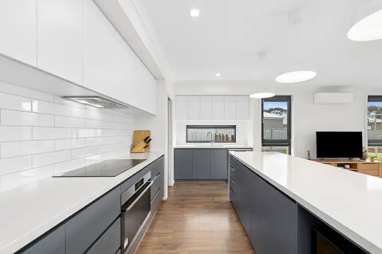 Sixth view of Homely house listing, 8 Tawny Court, Lara VIC 3212