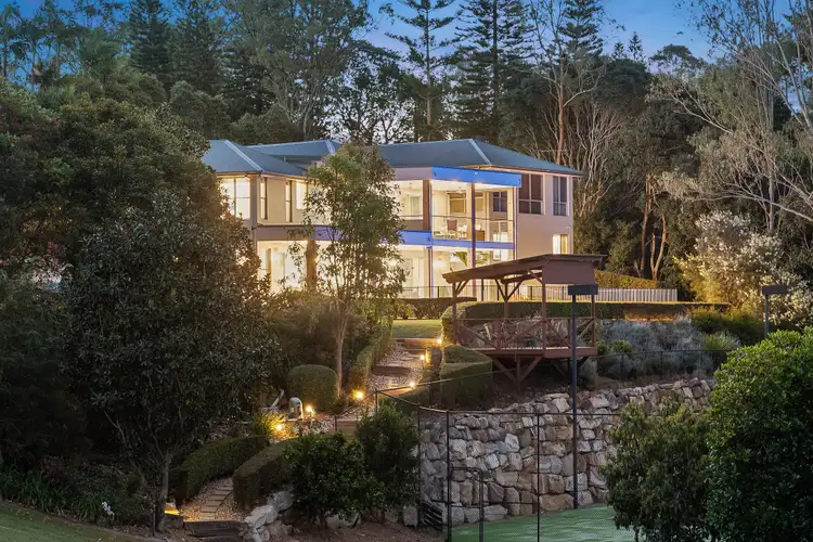 43 Corniche Place, Brookfield QLD 4069