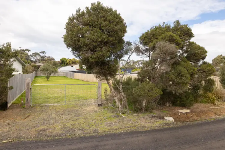 21 Galleon Crescent, Sunset Strip VIC 3922