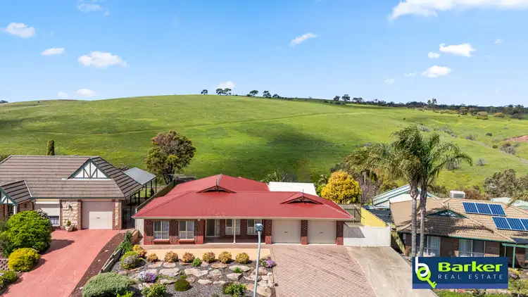 14 Lachlan Drive, Craigmore SA 5114