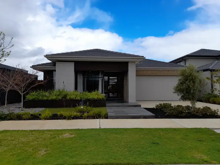 48 Latitude Promenade, Truganina VIC 3029