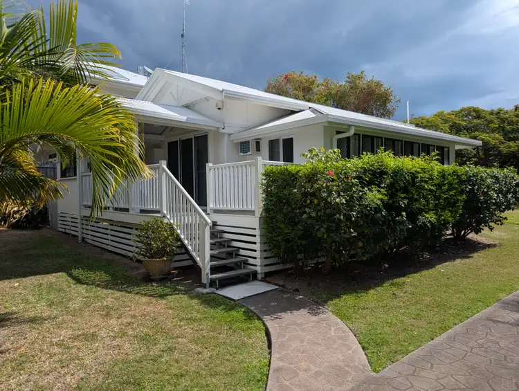 3 Pulgul Street, Urangan QLD 4655