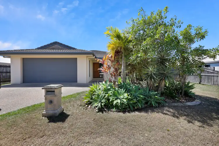 4 Townsend Street, Bucasia QLD 4750