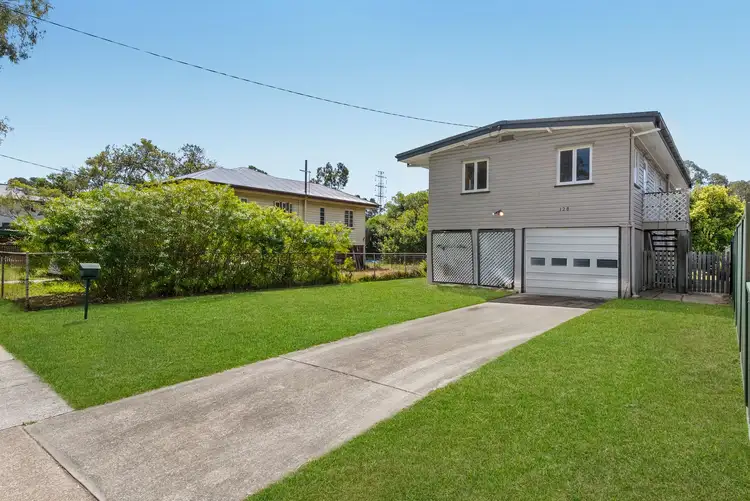 128 Normanhurst Road