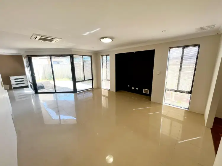 19B Errinbee Street, Riverton WA 6148