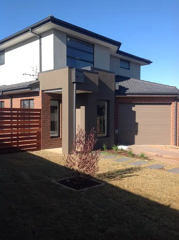 1/97 Vista Dve, Melton VIC 3337