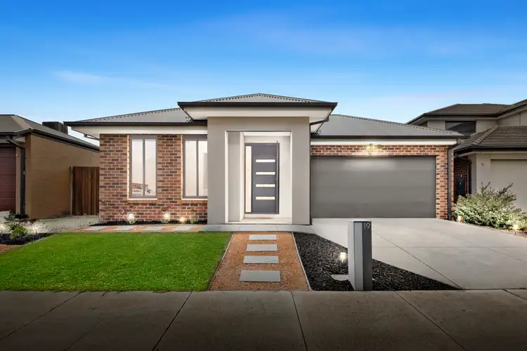 19 Splendid Road, Donnybrook VIC 3064