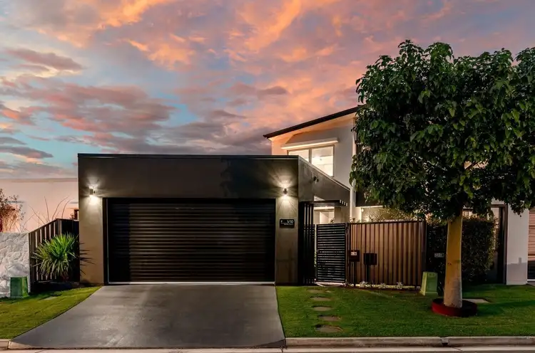 1/10 Nootka Court, Broadbeach Waters QLD 4218