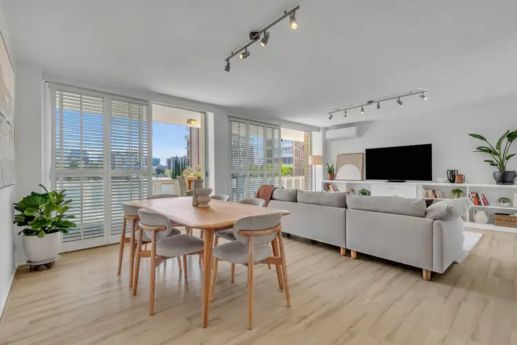 Third view of Homely apartment listing, 4/40 Sandford Street, St Lucia QLD 4067