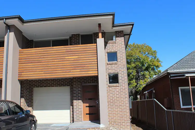 2/52 Darcy Road, Wentworthville NSW 2145