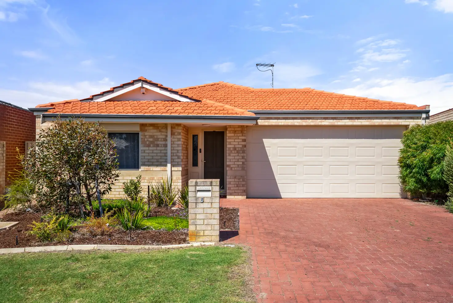 Main view of Homely villa listing, 5 Riaza Parkway, Port Kennedy WA 6172